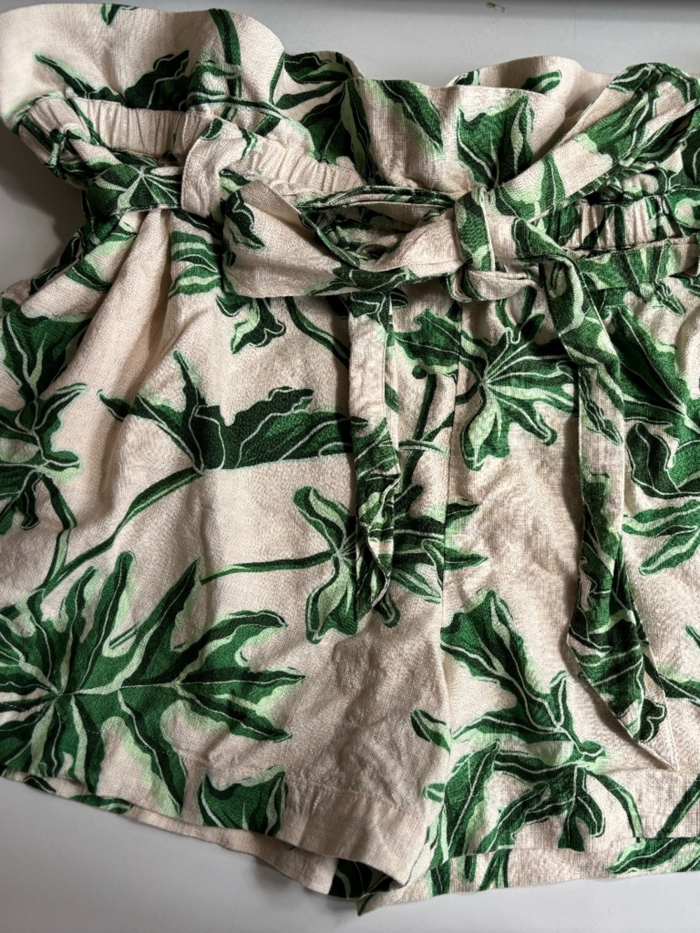 Emily McCarthy "bow" (paper bag) shorts in Rosé Jungle - Large